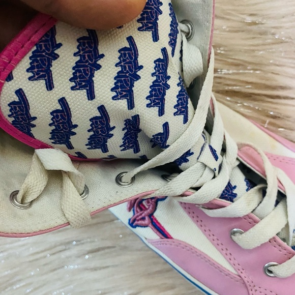 VINTAGE 90’s BabyPhat high top size 8 sneakers - Picture 7 of 8